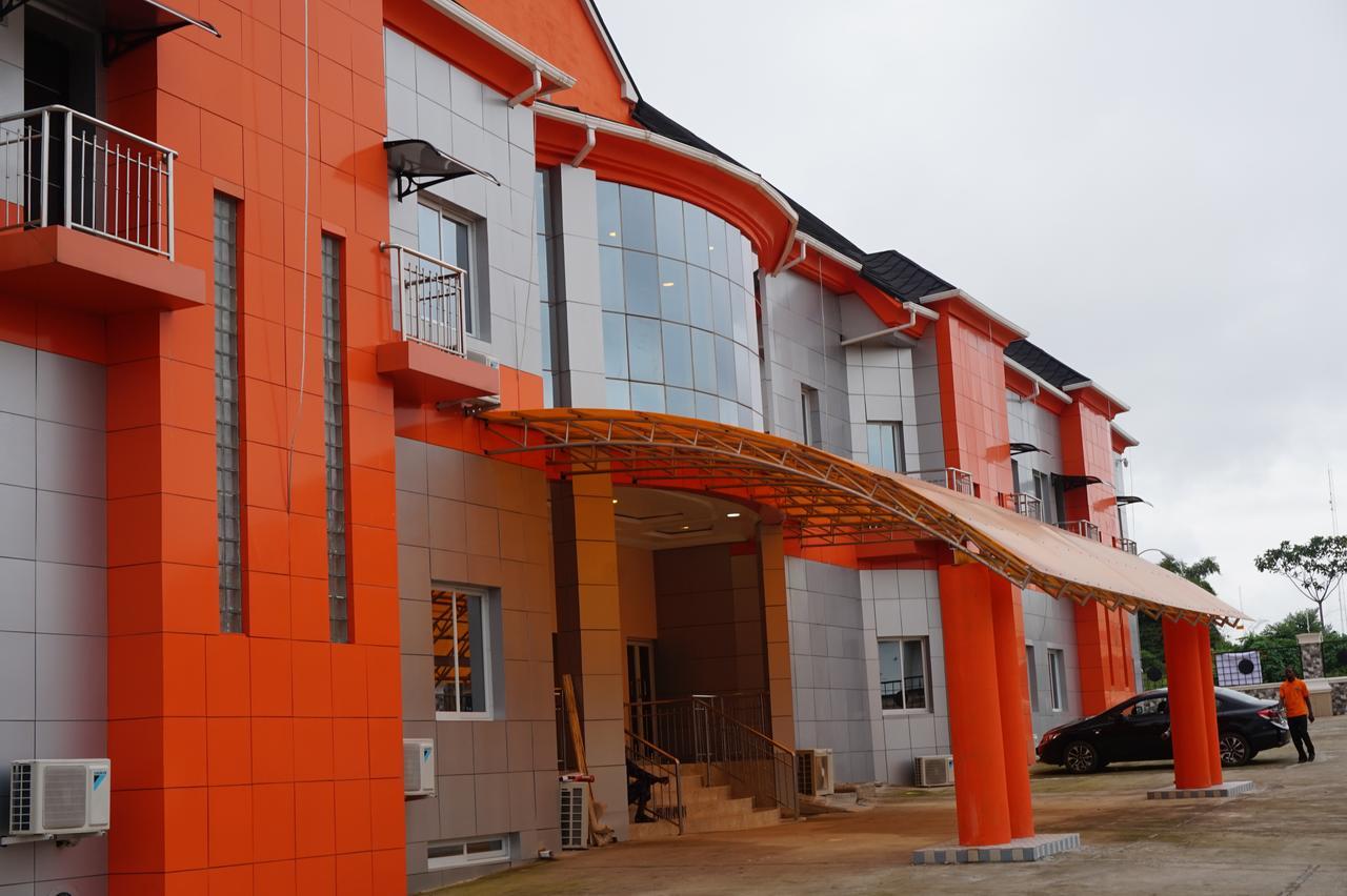 Aenon Suites Oshogbo ภายนอก รูปภาพ